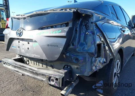 2017 Toyota Prius Prime Plus из США, поврежденный, VIN JTDKARFP2H3043926